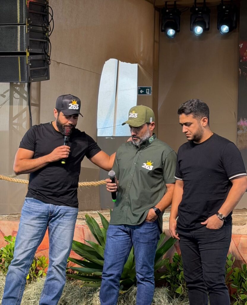 No sertanejo eles já lotam tudo, mas agora conseguiram a proeza de esgotar até cobertura de garanhão! Desliza para ver os detalhes desse projeto.