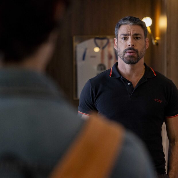 Cauã Reymond adianta expectativa para encerramento de ‘Jogada de Risco’: “uma grande surpresa que pode mudar a vida do Mauricio” Maurício (Cauã Reymond). Globo/ Fábio Rocha