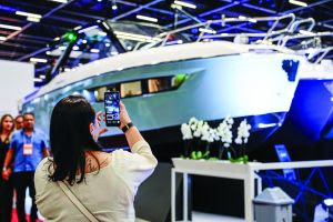 O São Paulo Boat Show 2026 coloca em evidência embarcações que apostam em interiores inspirados no mercado imobiliário de alto luxo.