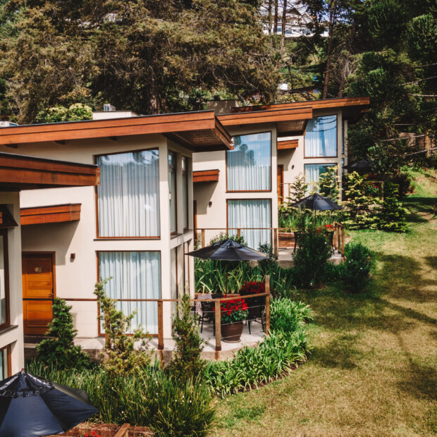 Cercado por araucárias e próximo ao Capivari, o Hotel Boutique Quebra-Noz combina contato com a natureza, privacidade e atendimento personalizado em Campos do Jordão - Divulgação