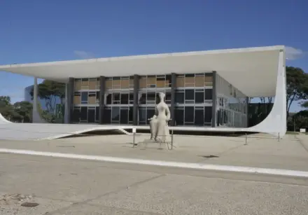 fachada supremo stf