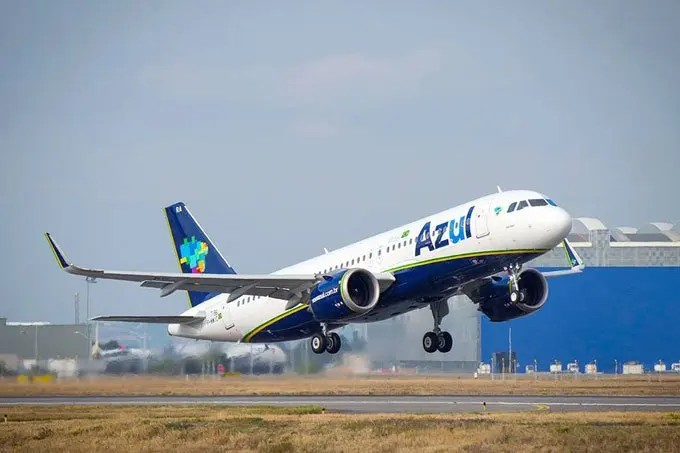 azul