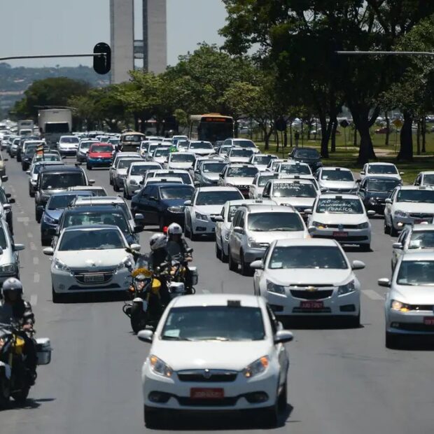 984485 taxistas uber 9500