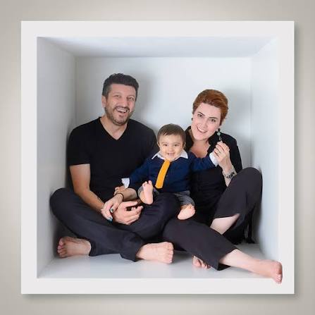 A esposa de Lito Souza emocionou os seguidores ao revelar o diagnóstico de Creutzfeldt-Jakob. O influenciador perdeu parte da capacidade motora nas últimas semanas e agora precisará de home care e cuidador.
