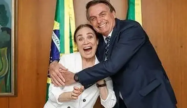 Regina Duarte diz que não pretende repetir os 74 dias que passou na Secretaria Especial da Cultura, mas também não descarta completamente uma nova experiência na política.