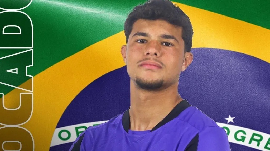 Bruninho assinou seu primeiro contrato profissional com o Botafogo em fevereiro e já foi convocado para a Seleção Brasileira de base