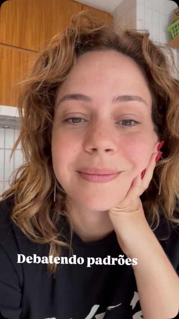 Atriz negou ter romantizado a obesidade e disse considerar um “retrocesso” a volta da magreza extrema como ideal de beleza
