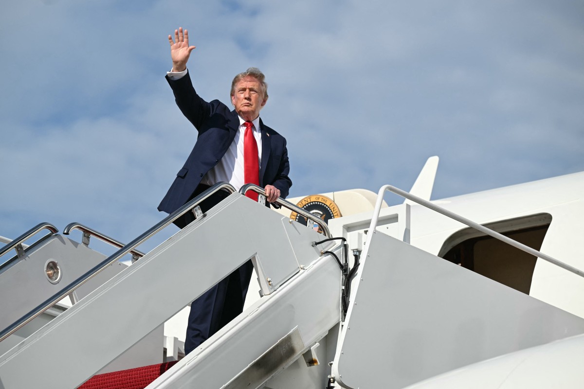 us president donald trump travels to south carolina.