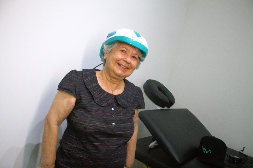 Controle dos fatores cardiovasculares, acompanhamento médico e diagnóstico precoce ganham destaque durante o Setembro Lilás, mês de conscientização sobre Alzheimer.
