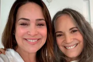 Gabriela Duarte saiu em defesa da mãe, Regina Duarte, e classificou como “bastante deselegante” a condução de entrevista que abordou política e Bolsonaro.