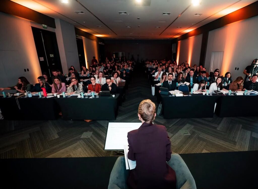 Clínicas que cumpriram os critérios do Guia Saúde de Luxo foram coroadas durante o encontro realizado em São Paulo.