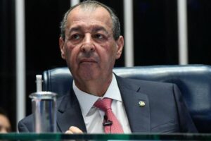 senador omar aziz