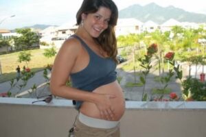 Samara Felippo relembrou gravidez da filha Lara enquanto usava DIU
