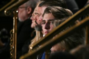 donald trump gives the state of the union address to congress