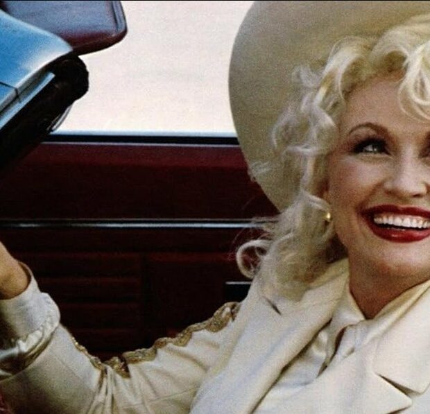 A equipe de Dolly Parton revelou que a cantora enfrentava uma batalha discreta contra o câncer. O diagnóstico nunca havia sido divulgado publicamente - Reprodução Instagram