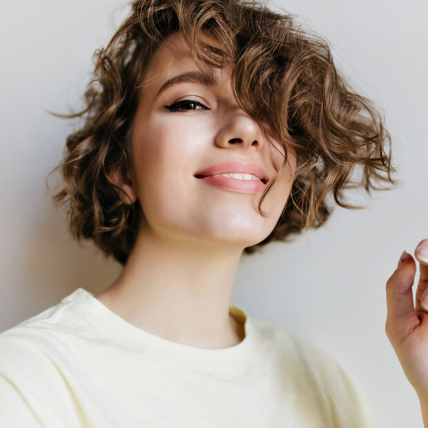 Mulher cabelo curto