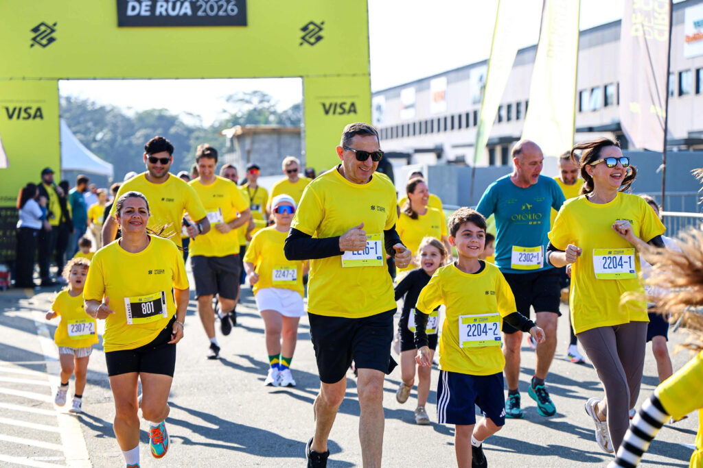 Brasília já pode separar o tênis! O Circuito Banco do Brasil chega à capital em 18 de outubro com provas de 5 km, 10 km, corrida infantil e até Dog Run. Kátia só precisa descobrir agora se encara os 5 km.