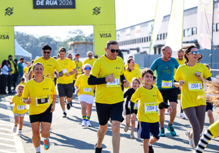 Brasília já pode separar o tênis! O Circuito Banco do Brasil chega à capital em 18 de outubro com provas de 5 km, 10 km, corrida infantil e até Dog Run. Kátia só precisa descobrir agora se encara os 5 km.