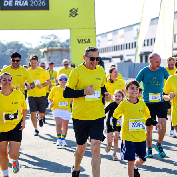 Brasília já pode separar o tênis! O Circuito Banco do Brasil chega à capital em 18 de outubro com provas de 5 km, 10 km, corrida infantil e até Dog Run. Kátia só precisa descobrir agora se encara os 5 km.