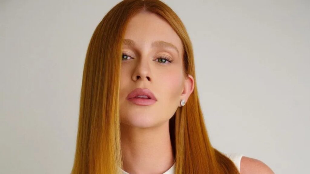 O cabelo ficou e a pancadaria veio. Aos 17 anos, Marina Ruy Barbosa foi criticada por não raspar a cabeça em Amor à Vida. Agora, 13 anos depois, ela contou sua versão da história no POD_i, de Andréia Sadi.