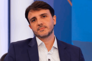 Algoritmo, alcance e eleição: o caso de Renan Santos abre uma discussão sobre o que acontece quando perfis de um candidato ficam fora das informações apresentadas à Justiça Eleitoral - Divulgação