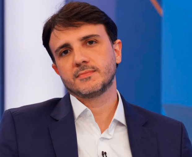 Algoritmo, alcance e eleição: o caso de Renan Santos abre uma discussão sobre o que acontece quando perfis de um candidato ficam fora das informações apresentadas à Justiça Eleitoral - Divulgação