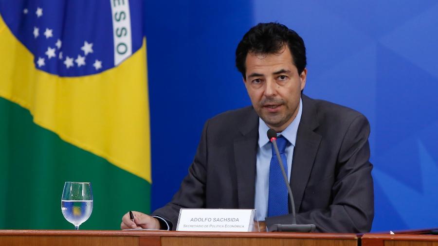 8abr2020 o secretario de politica economica adolfo sachsida em coletiva do ministerio da economia 1614634961785 v2 900x506