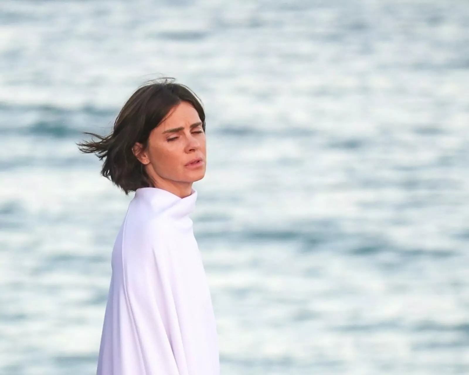Carolina Dieckmmann interpreta Diná na nova versão cinematográfica de A Viagem