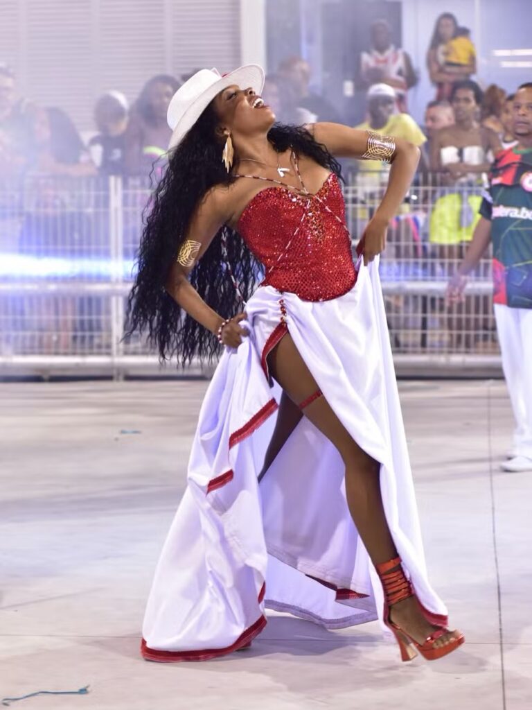 Thelminha encerra ciclo com a Mocidade Alegre meses depois de participar do desfile campeão de 2026, no qual representou Léa Garcia.