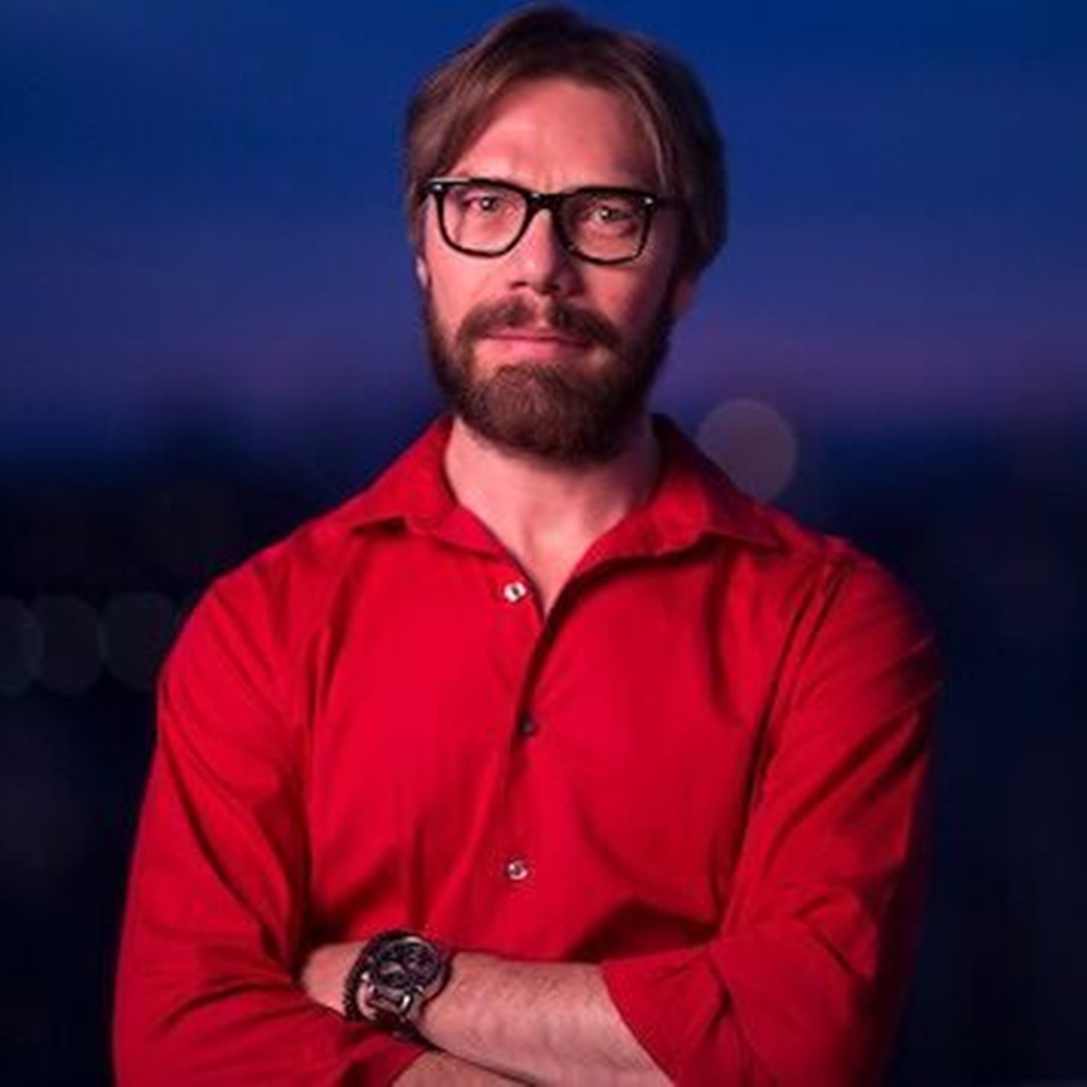 Ullisses Campbell participa da 28ª Bienal Internacional do Livro de São Paulo com debate sobre não-ficção e duas sessões de autógrafos.