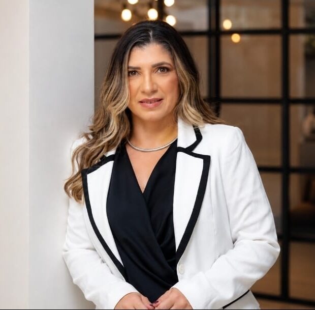 A advogada Dra. Tatiane Garcia alerta que o uso de contas alternativas via Pix aceleram a penhora judicial.