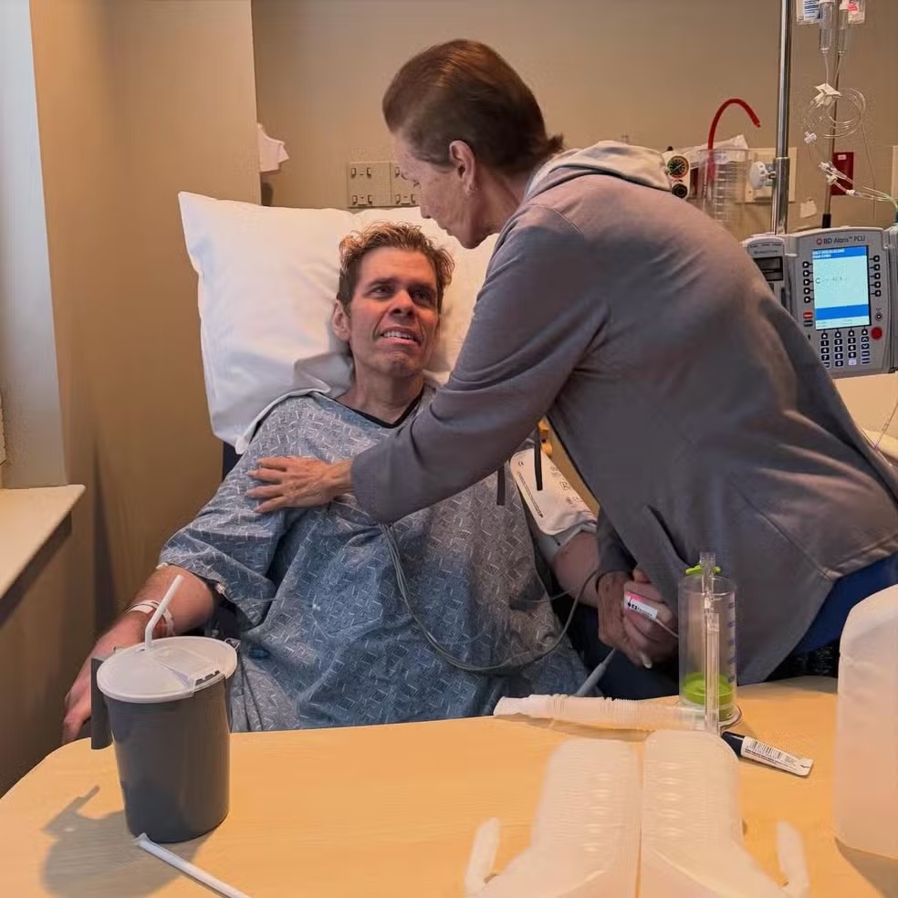  Perez Hilton está internado desde o início de agosto
