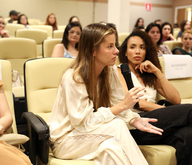 Shantal Verdelho e Ágata Moura participaram de encontro promovido pela Weleda em parceria com o Alta Diagnósticos sobre maternidade, puerpério e amamentação - Créditos: Créditos: Gabi Quiero - Shantal Verdelho