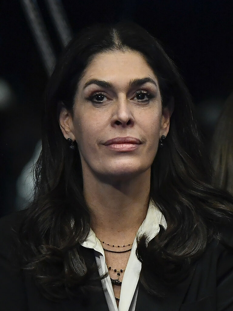 Presidente da Procure Saber, Paula Lavigne citou Caetano Veloso, Anitta, Marisa Monte e Emicida ao discutir o poder dos artistas para recusar patrocínios de bets.