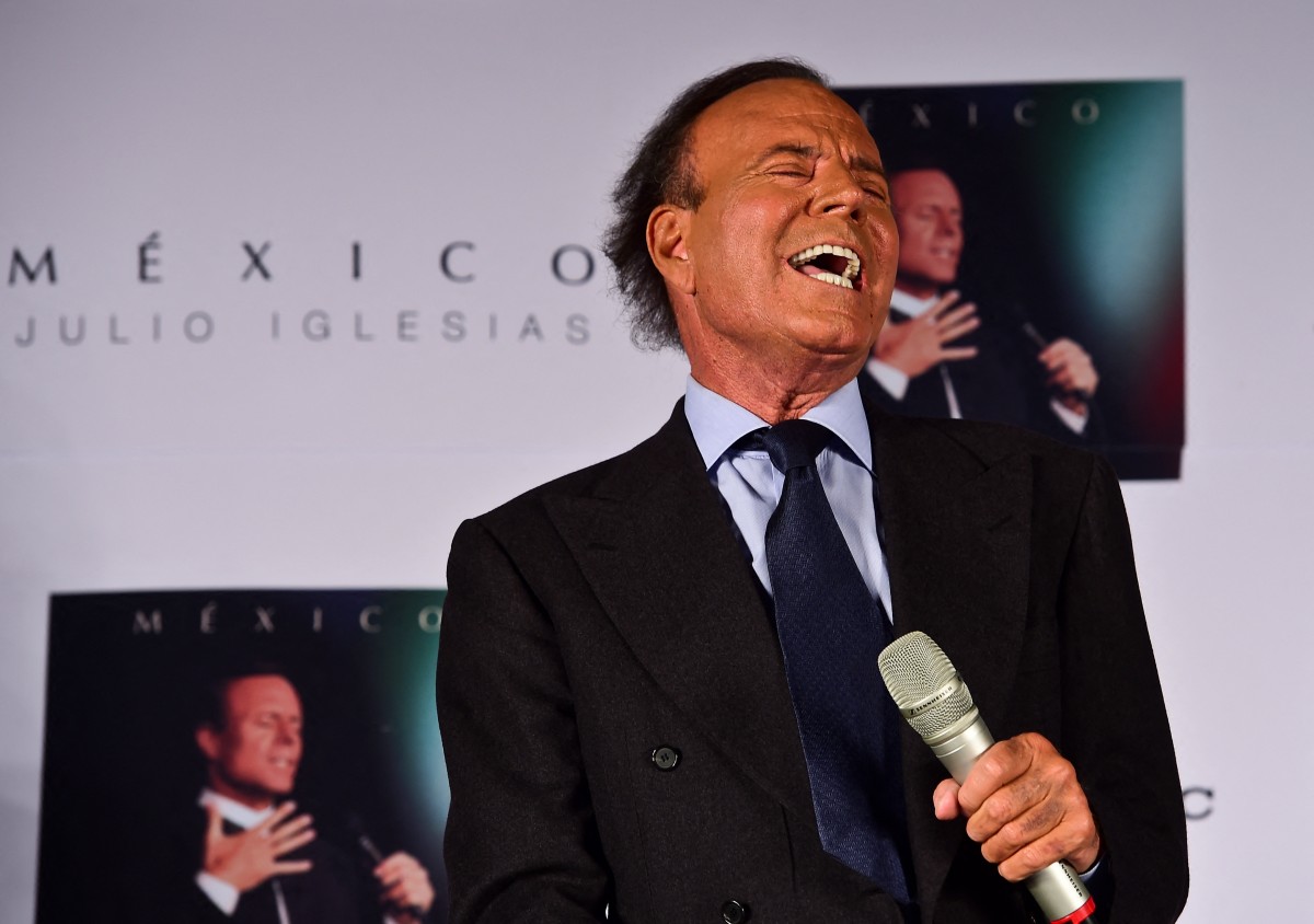 files spain dominican republic music assault iglesias