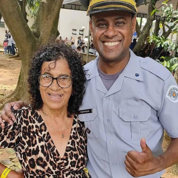 mãe de pm morto por colegas dentro de quartel em sp