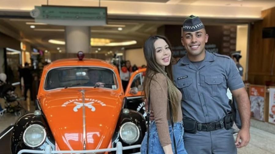Esposa de PM é encontrada morta com arma do marido embaixo do corpo