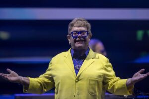 Elton John se apresentou no Rock in Rio com transmissão atrasada em 30 minutos