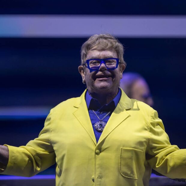 Elton John se apresentou no Rock in Rio com transmissão atrasada em 30 minutos