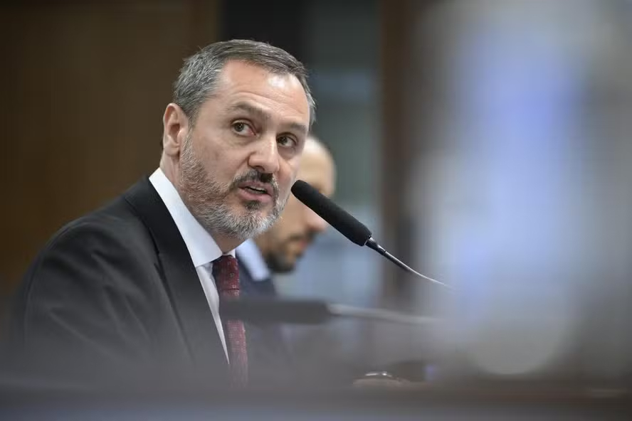 Número 2 da PF diz ter confiança em Andrei, e cúpula vê decisão política