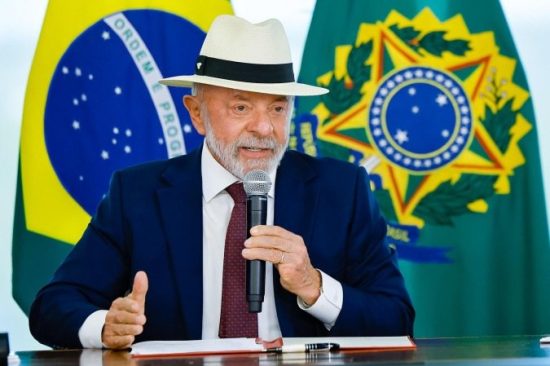 Em cenário de 1º turno, Lula tem 38%, e Flávio Bolsonaro, 34%, aponta pesquisa Indexa/Broadcast