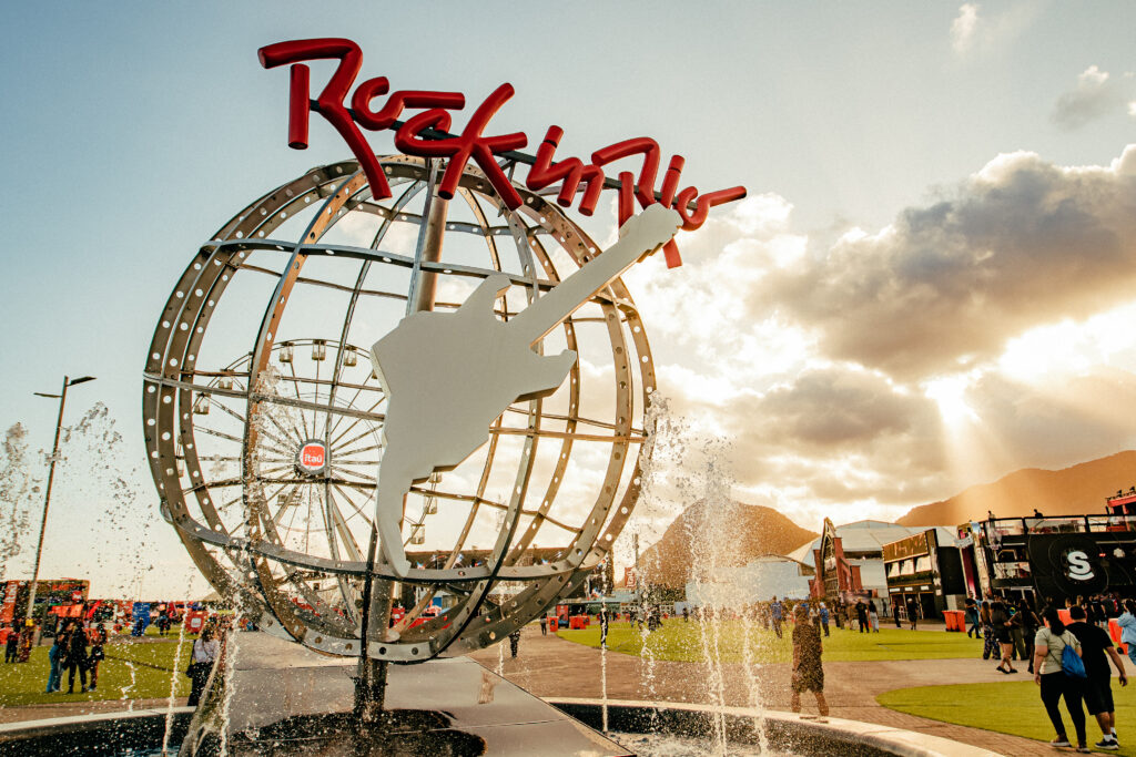 Roberto Medina celebrou a apresentação de Elton John no Rock in Rio 2026 e destacou a presença de diferentes gerações reunidas na plateia.