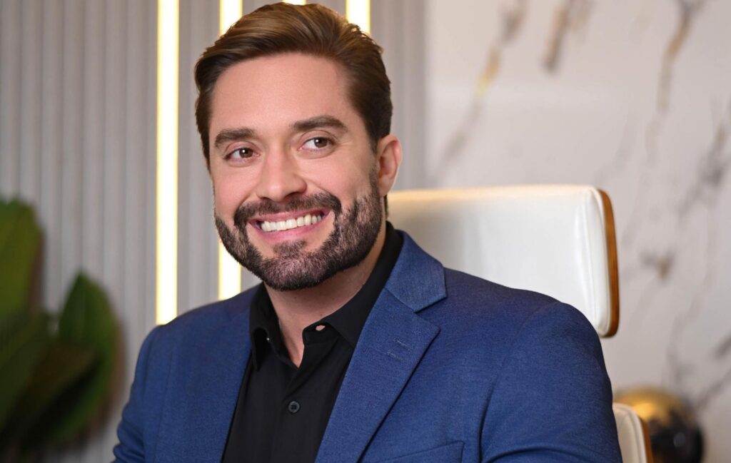 Sob a lideran&ccedil;a de Lucas Congo, o Grupo Platina 8 passou de R$ 10 milh&otilde;es em faturamento em 2024 para R$ 90 milh&otilde;es no ano seguinte, segundo dados apresentados pelo empres&aacute;rio.