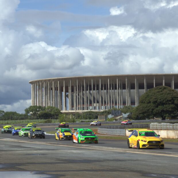 A AMG Cup Brasil desembarca no Autódromo Zilmar Beux, em Cascavel, para a oitava e a nona etapa da temporada.