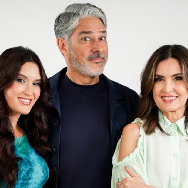 William Bonner, Fátima Bernardes e Beatriz Bonemer durante o videocast Cá Entre Nós