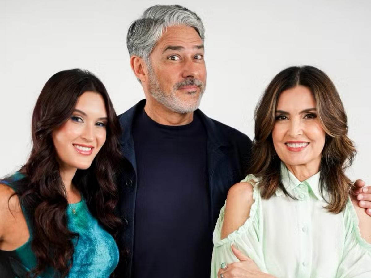 William Bonner, Fátima Bernardes e Beatriz Bonemer durante o videocast Cá Entre Nós