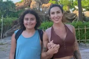 Jaque Khury relatou as ofensas que o filho teria sofrido na antiga escola