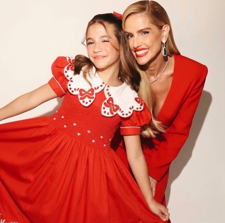 Maria Flor começa a descobrir os próprios gostos e a construir sua identidade enquanto Deborah Secco acompanha de perto essa nova fase - Reprodução Instagram