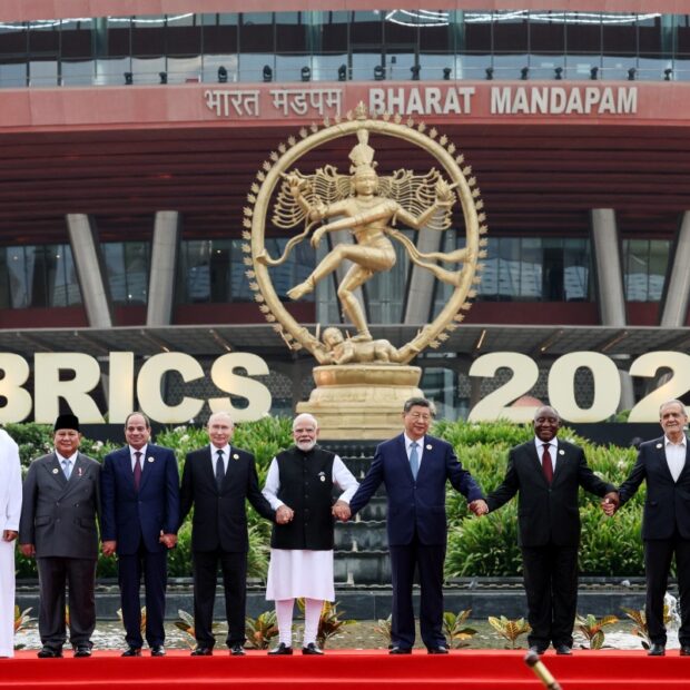 india brics summit family photo
