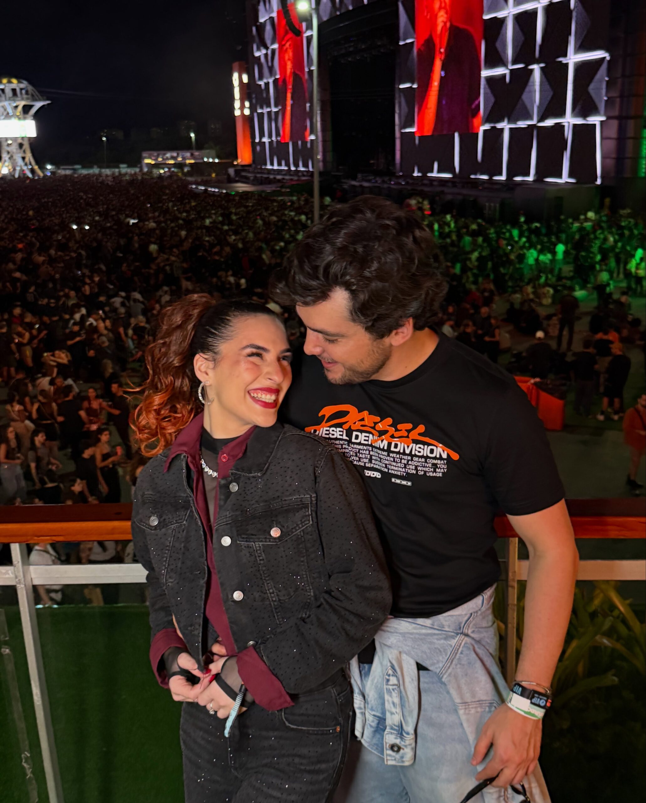Lívian Aragão troca discrição por médico 12 anos mais velho no Rock in Rio